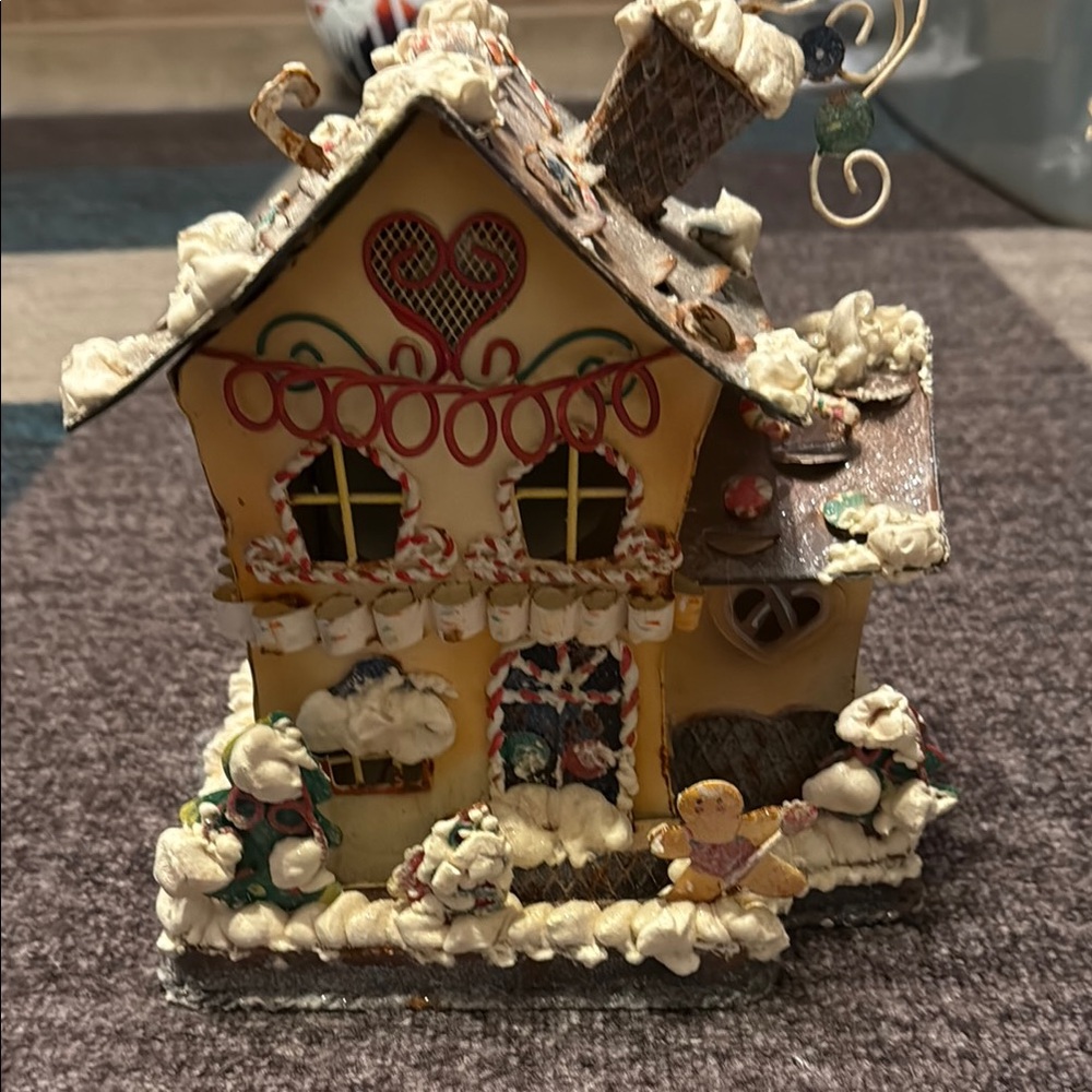 Home Interiors Charming Holiday Gingerbread House Decor Collectible